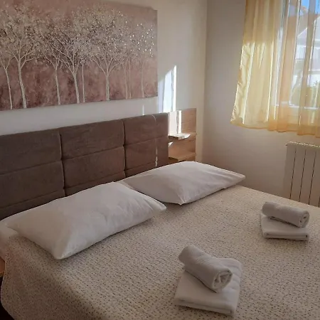 Apartament Jurat